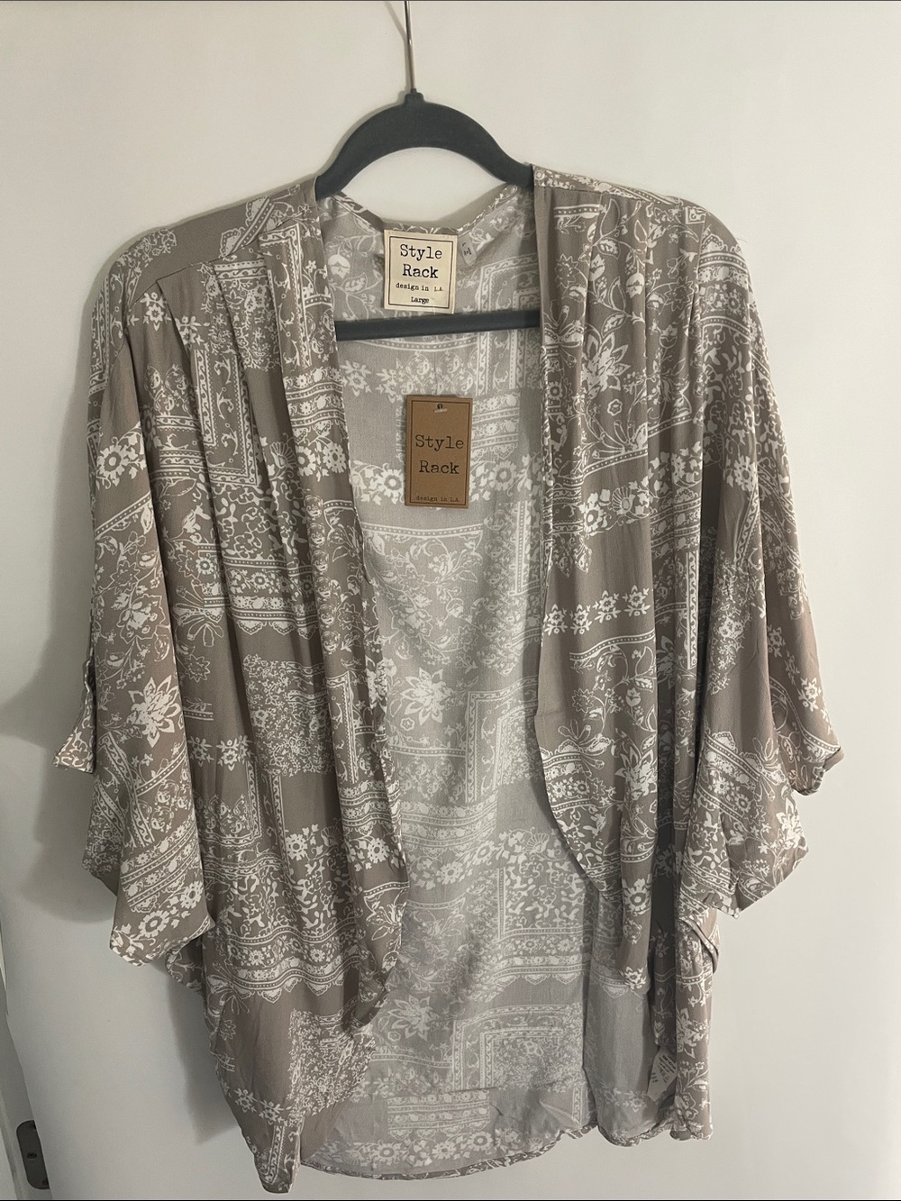 Style Rack Grey and White Printed Kimono Jacket